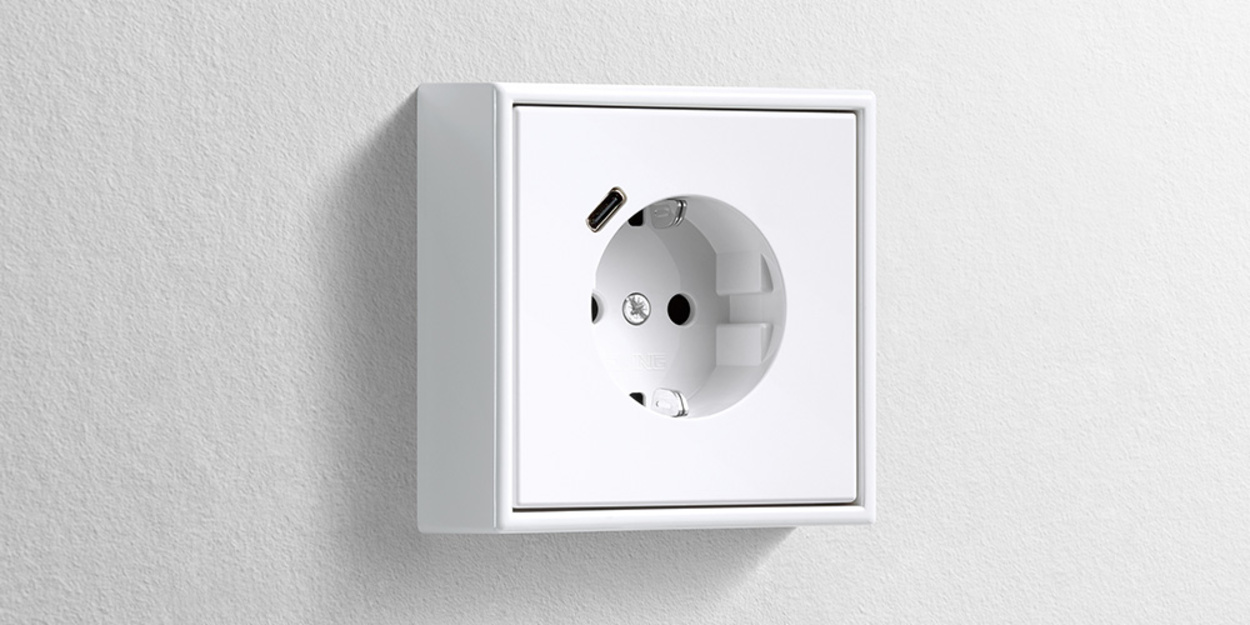 Erweiterter Anschlussraum für die Nachrüstung bei Hansen & Zängler Elektrotechnik in Gemünden