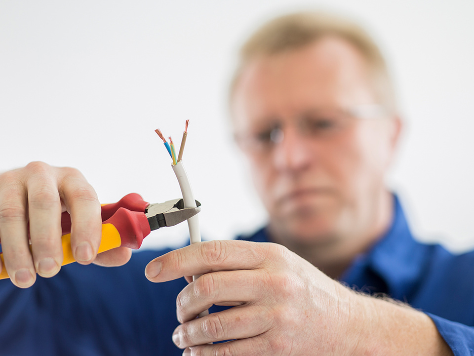 C F021729 bei Hansen & Zängler Elektrotechnik in Gemünden